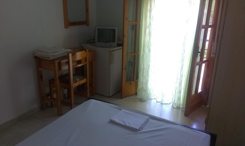 Virginia'S Rooms Платария Стая снимка